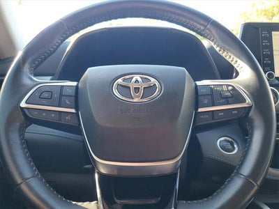 2021 Toyota Highlander LE