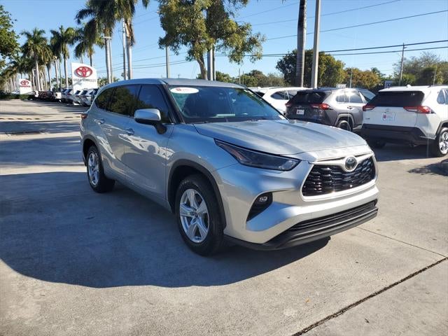 2021 Toyota Highlander LE