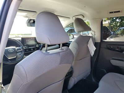 2022 Toyota Highlander LE