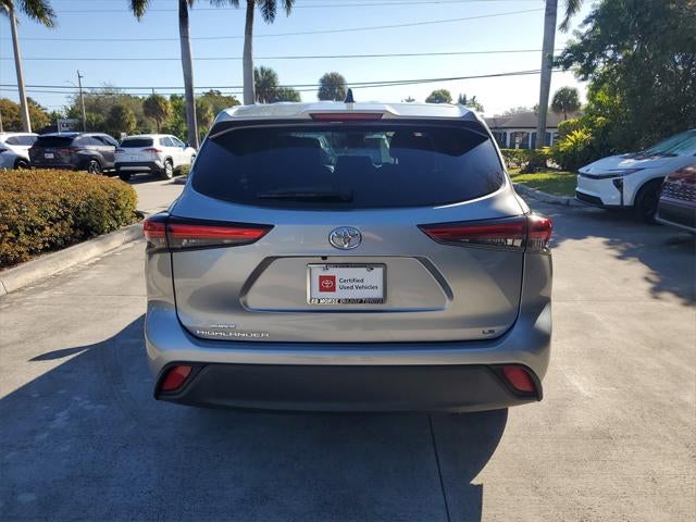 2022 Toyota Highlander LE