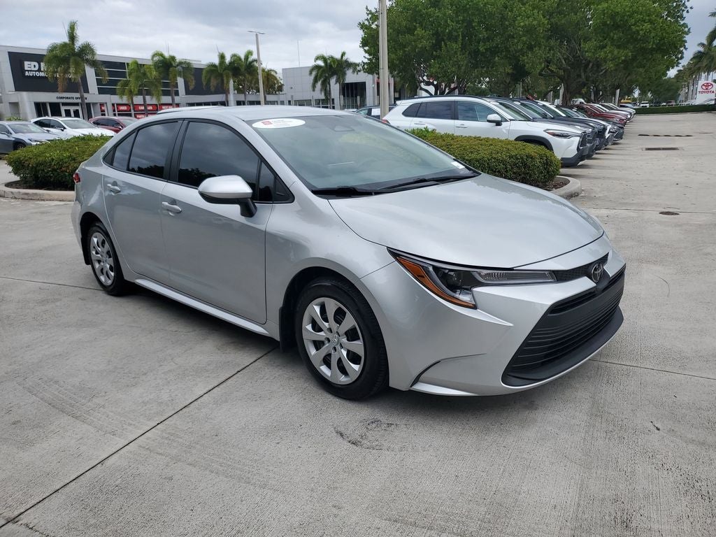 2025 Toyota Corolla LE