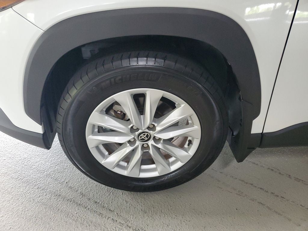 2024 Toyota Corolla Cross LE
