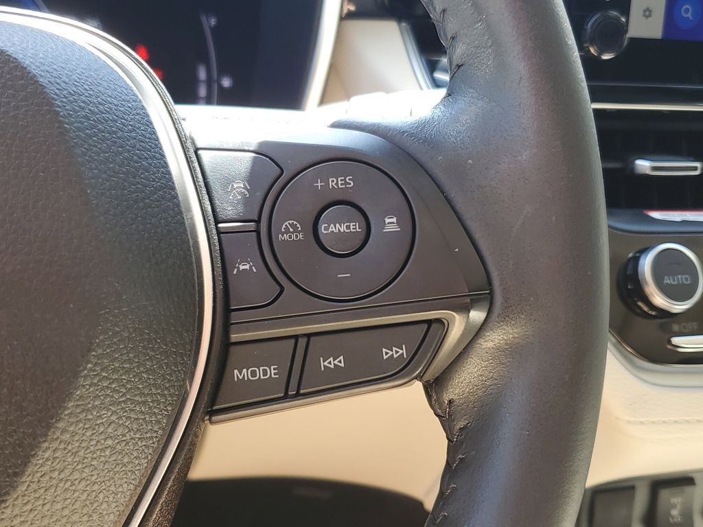 2024 Toyota Corolla Cross XLE