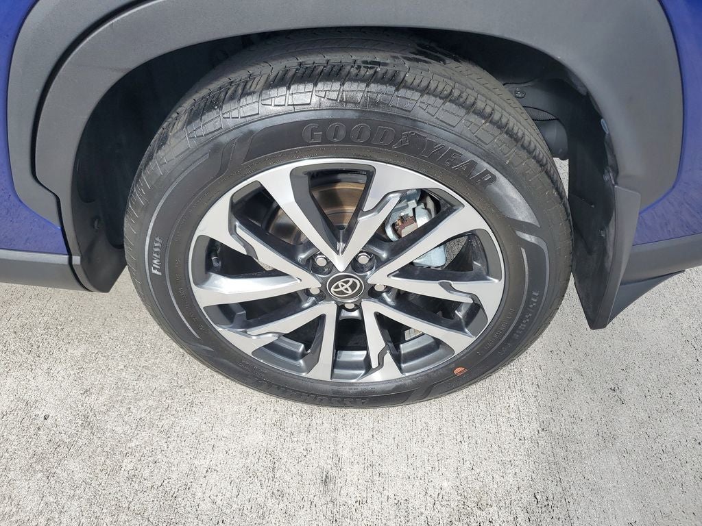 2023 Toyota Corolla Cross XLE