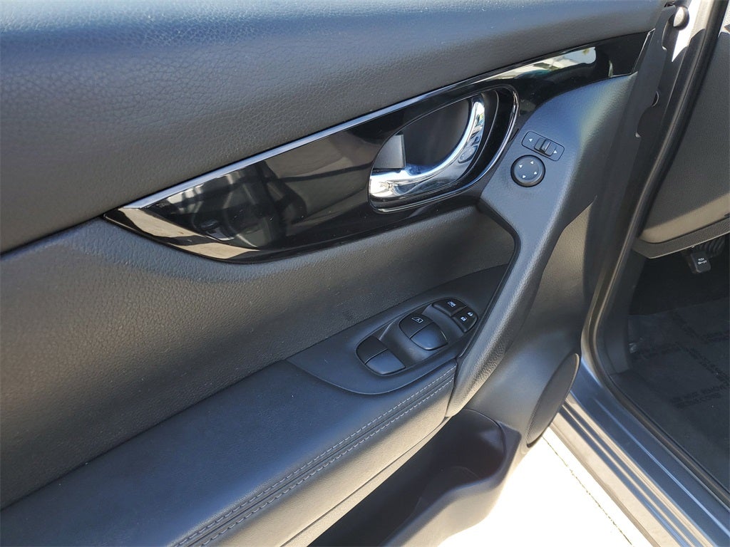 2018 Nissan Rogue Sport SV