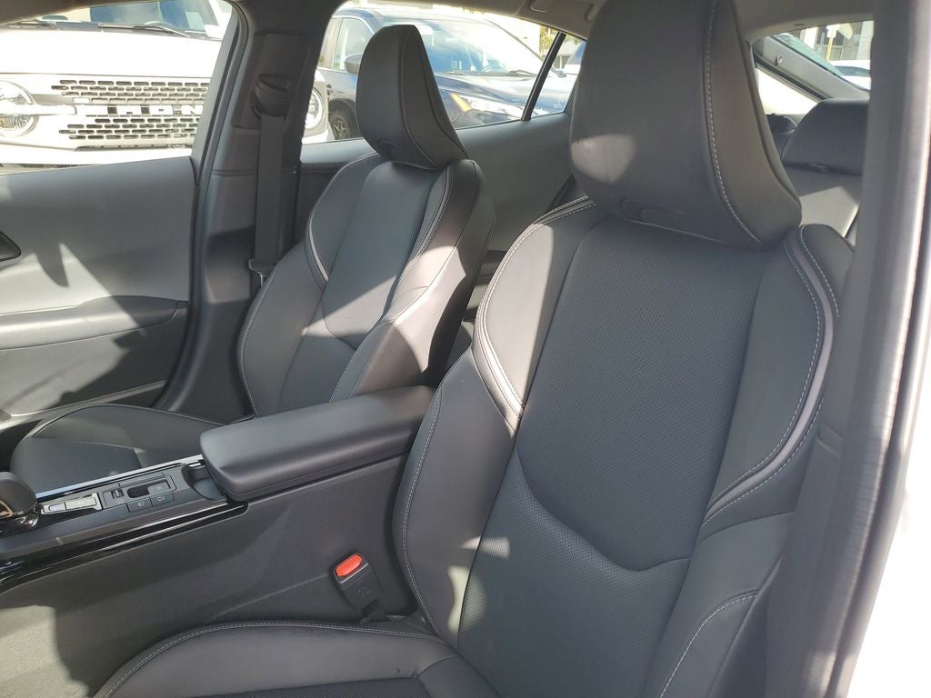 2025 Toyota Prius XLE