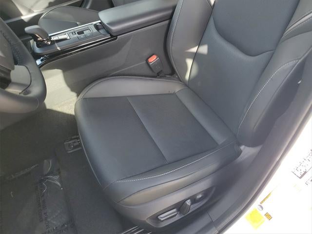 2025 Toyota Prius XLE