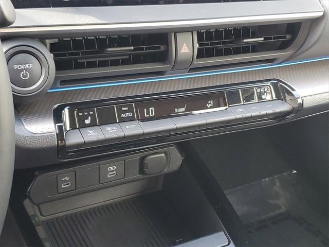 2025 Toyota Prius XLE