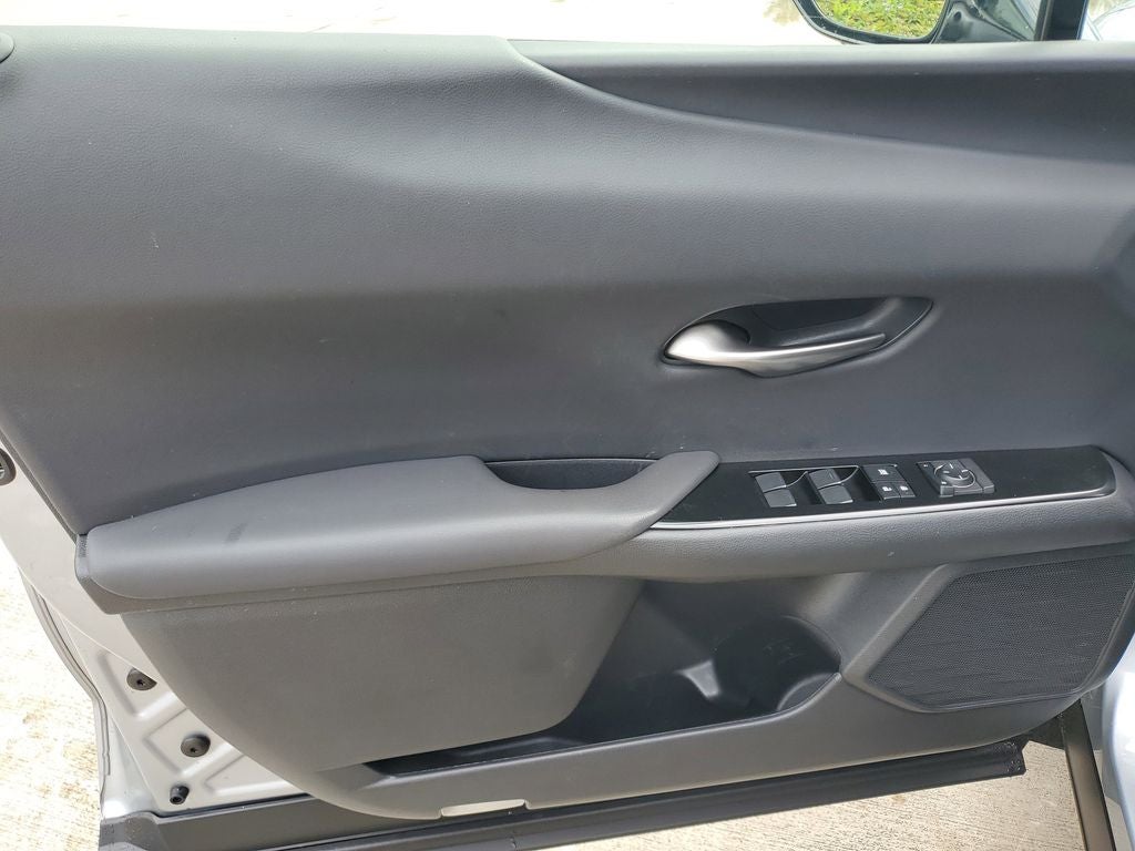 2023 Lexus UX 250h Base