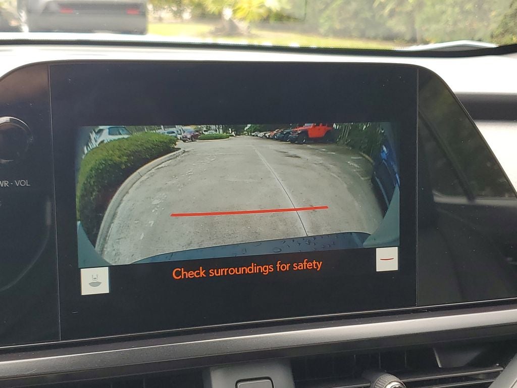 2023 Lexus UX 250h Base