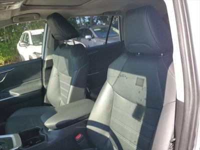 2025 Toyota RAV4 Hybrid XLE Premium