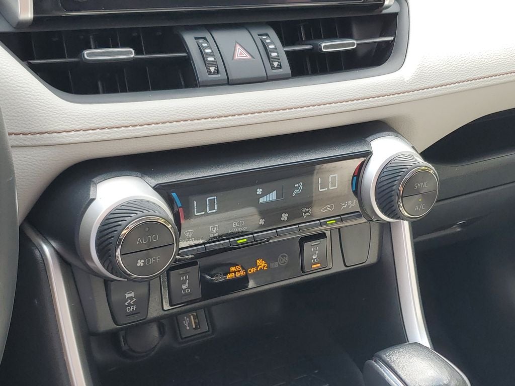 2023 Toyota RAV4 Hybrid XLE Premium