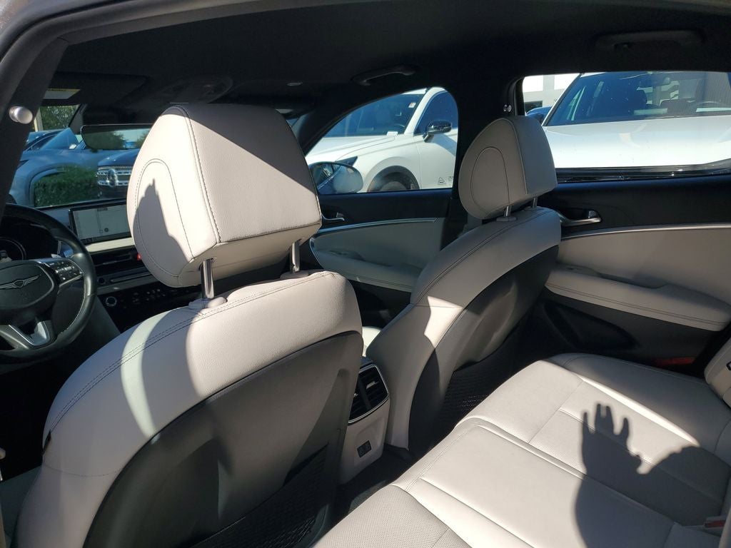 2025 Genesis G70 2.5T