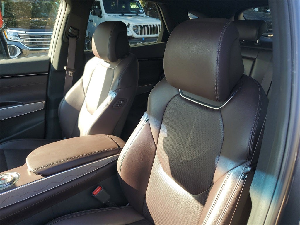 2022 Genesis GV70 2.5T