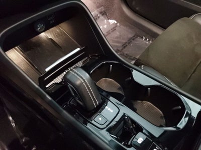 2022 Volvo XC40 R-Design