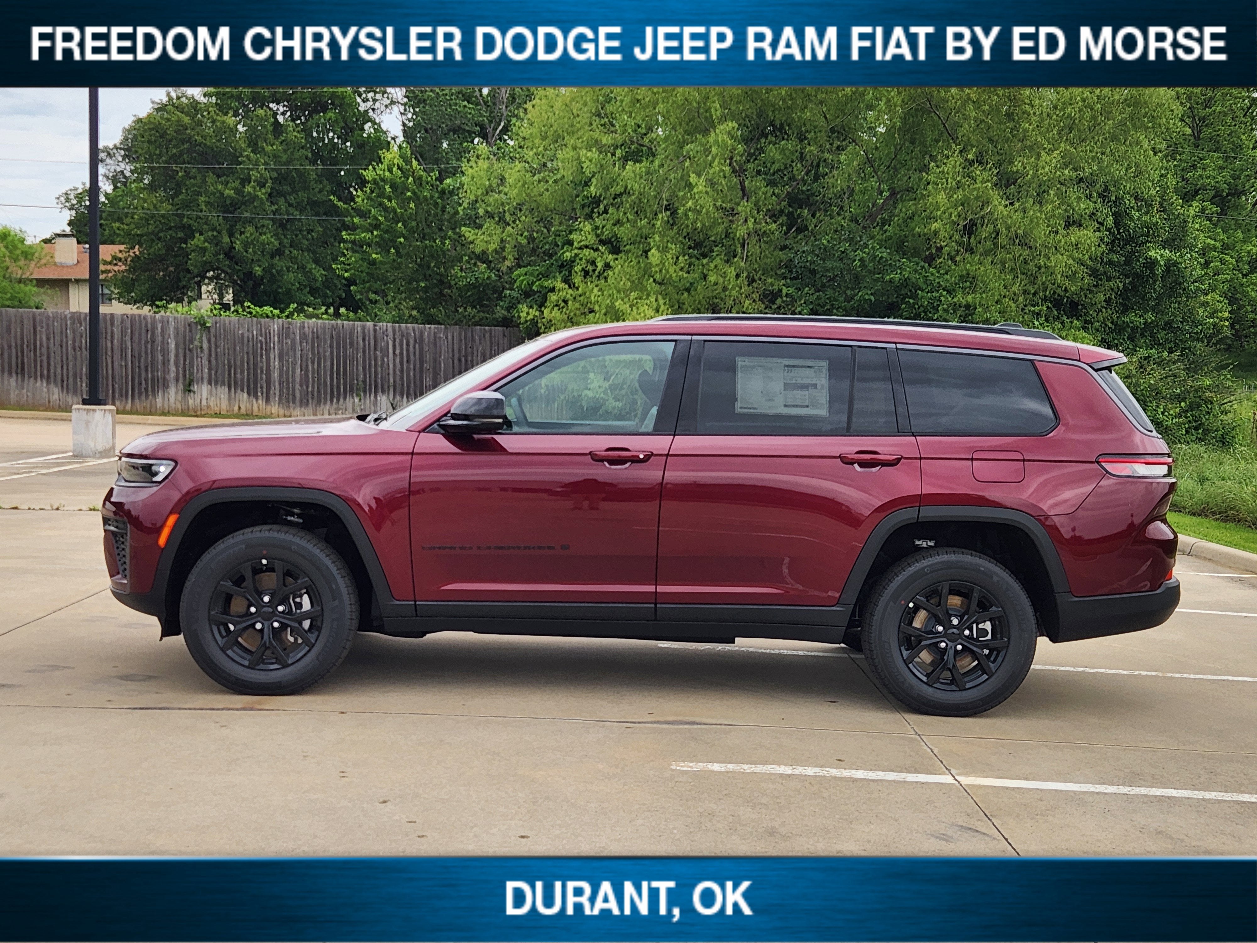 2026 Jeep Grand Cherokee Laredo Altitude