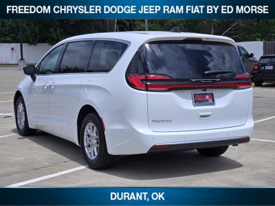 2027 Chrysler Pacifica Select