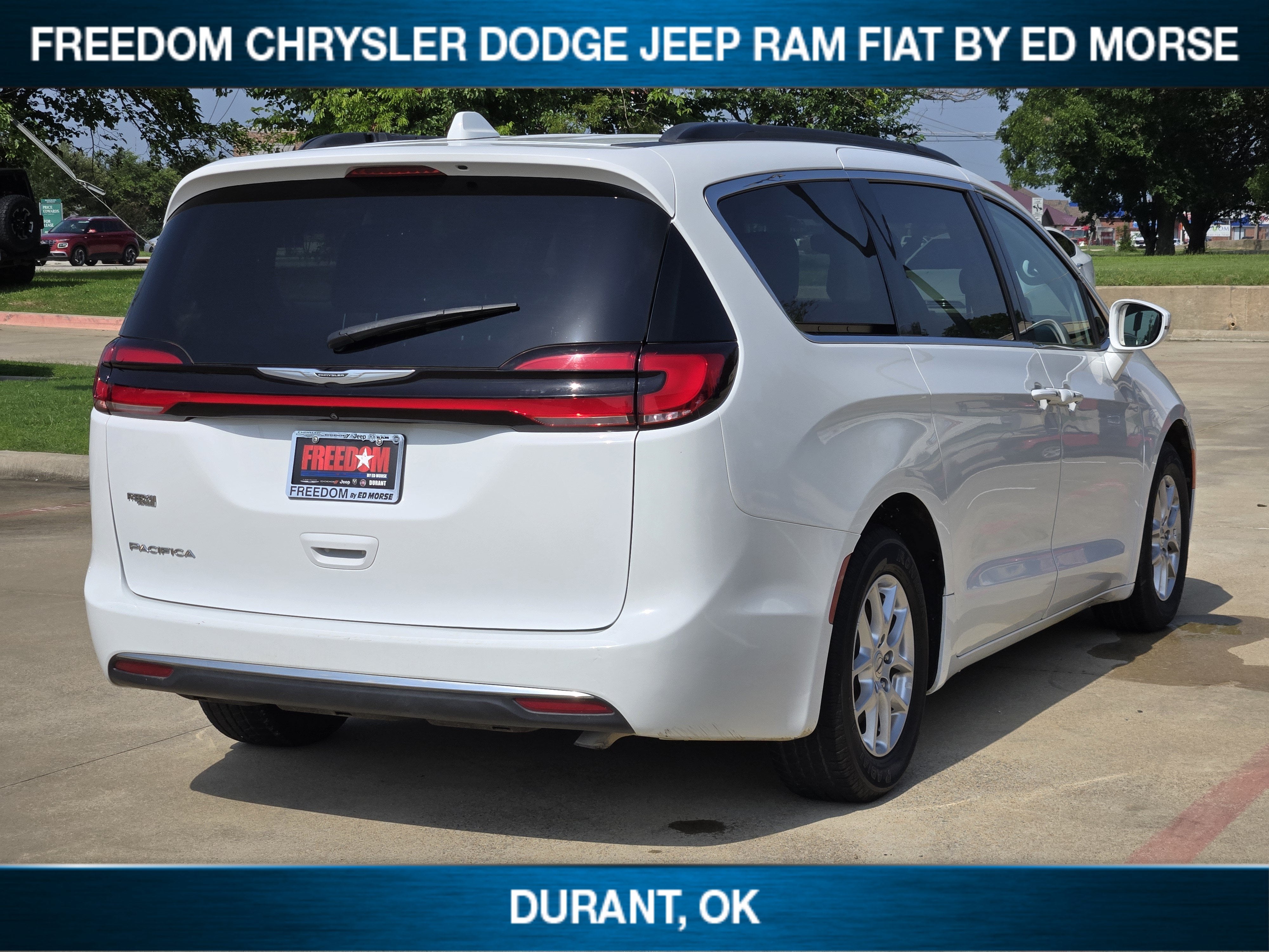 2022 Chrysler Pacifica Touring L