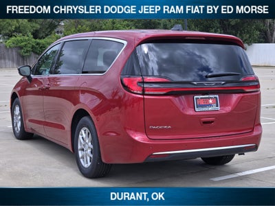 2027 Chrysler Pacifica Select
