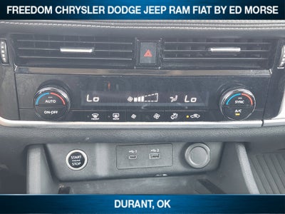 2022 Nissan Rogue SV