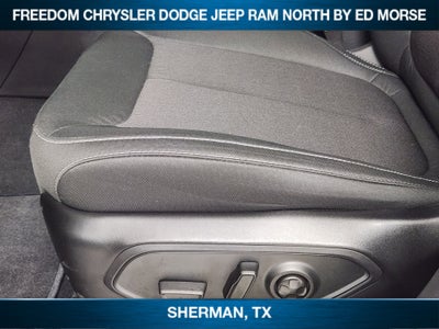 2025 Jeep Grand Cherokee Laredo X 4x4
