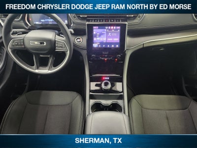 2025 Jeep Grand Cherokee Laredo X 4x4