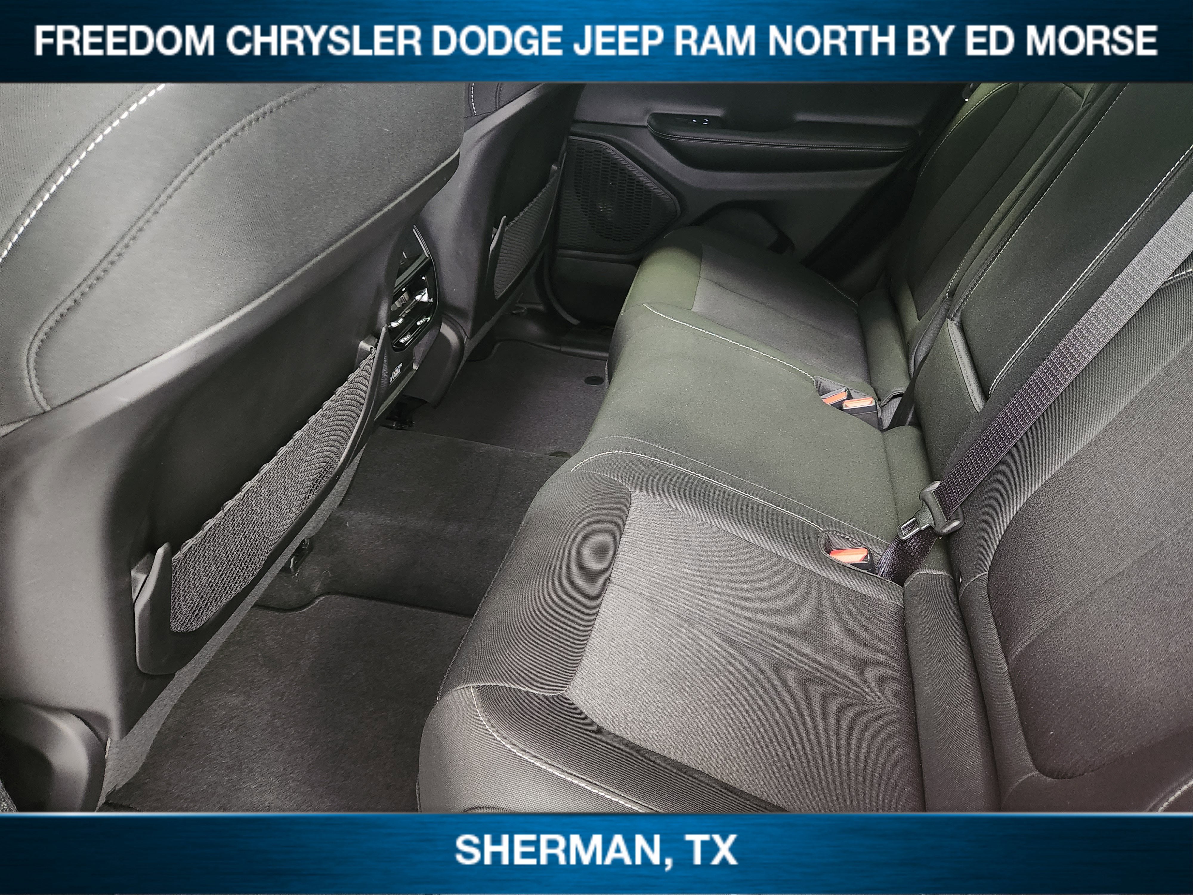 2025 Jeep Grand Cherokee Laredo X 4x4