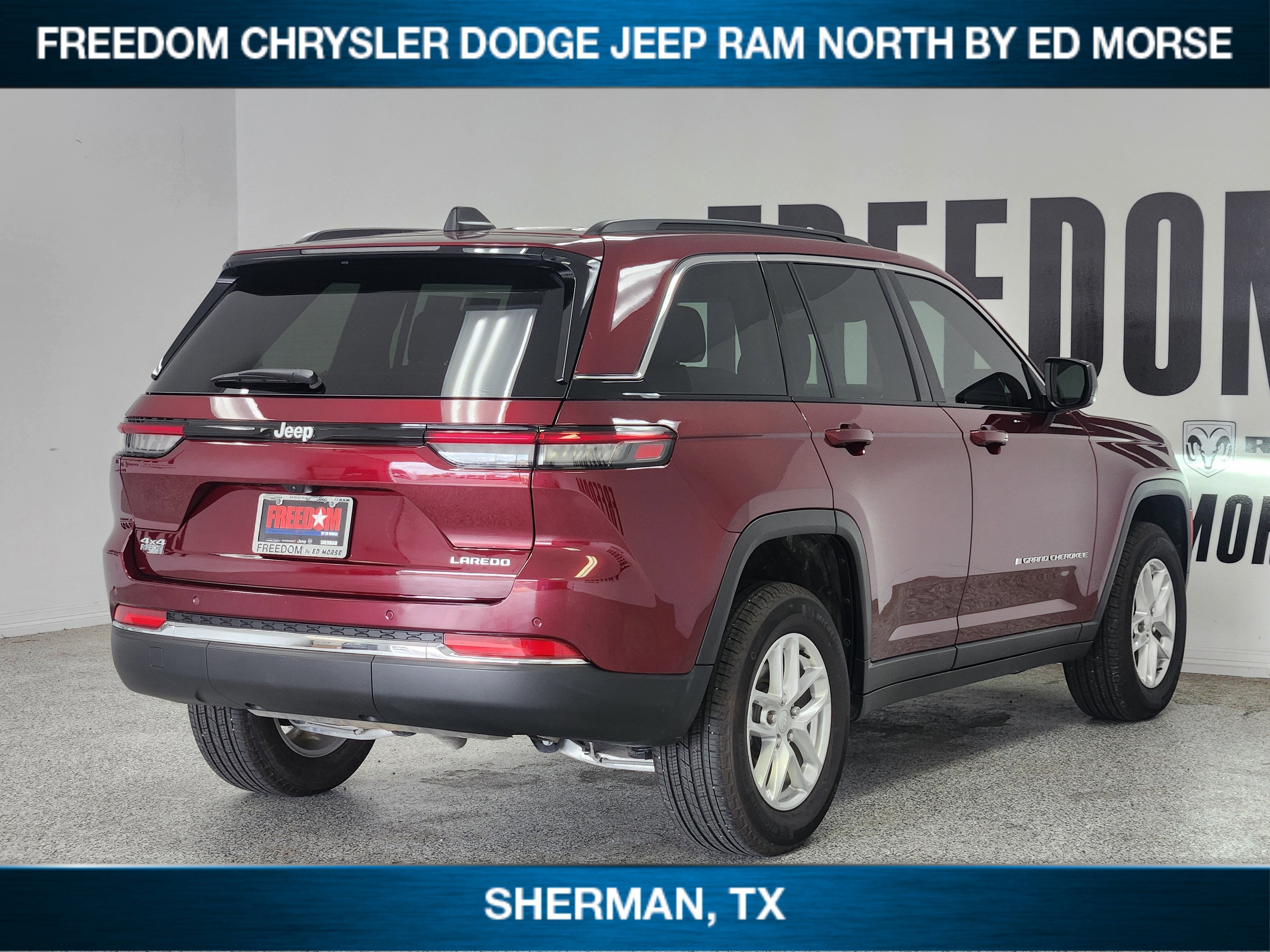 2025 Jeep Grand Cherokee Laredo X 4x4