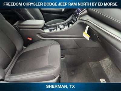 2026 Jeep Grand Cherokee GRAND CHEROKEE LAREDO X 4X4