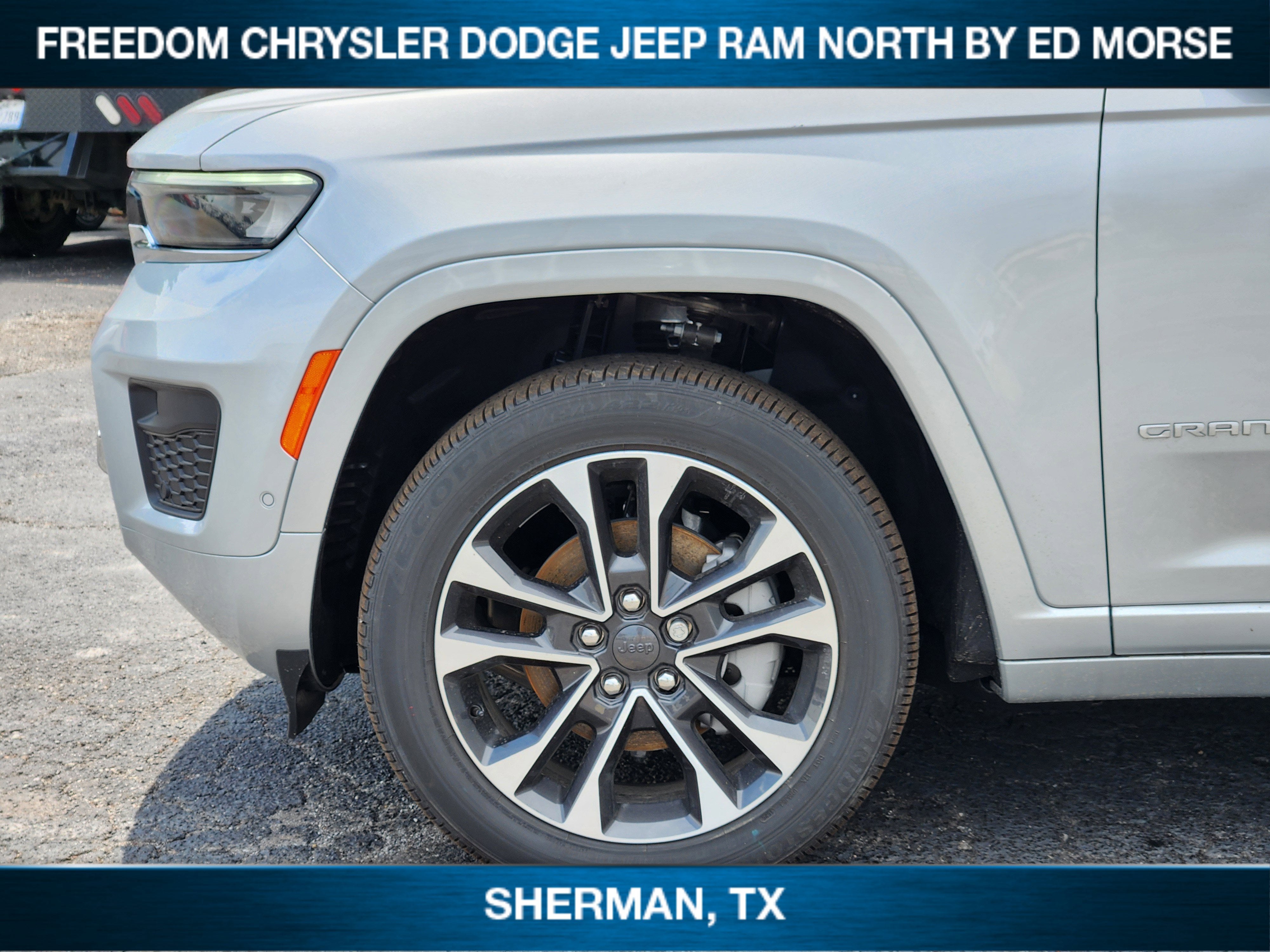 2025 Jeep Grand Cherokee GRAND CHEROKEE OVERLAND 4X4