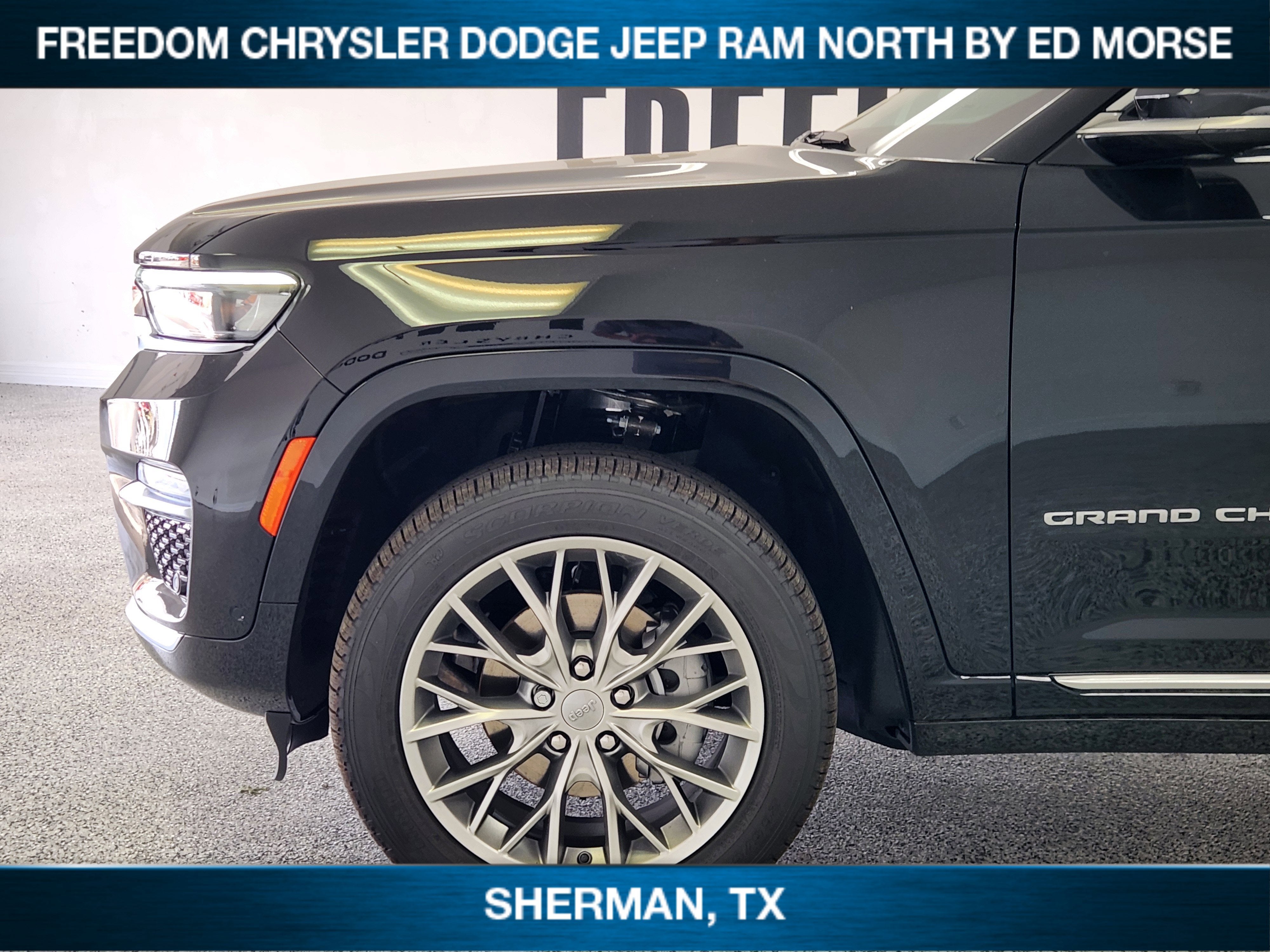 2025 Jeep Grand Cherokee GRAND CHEROKEE SUMMIT 4X4