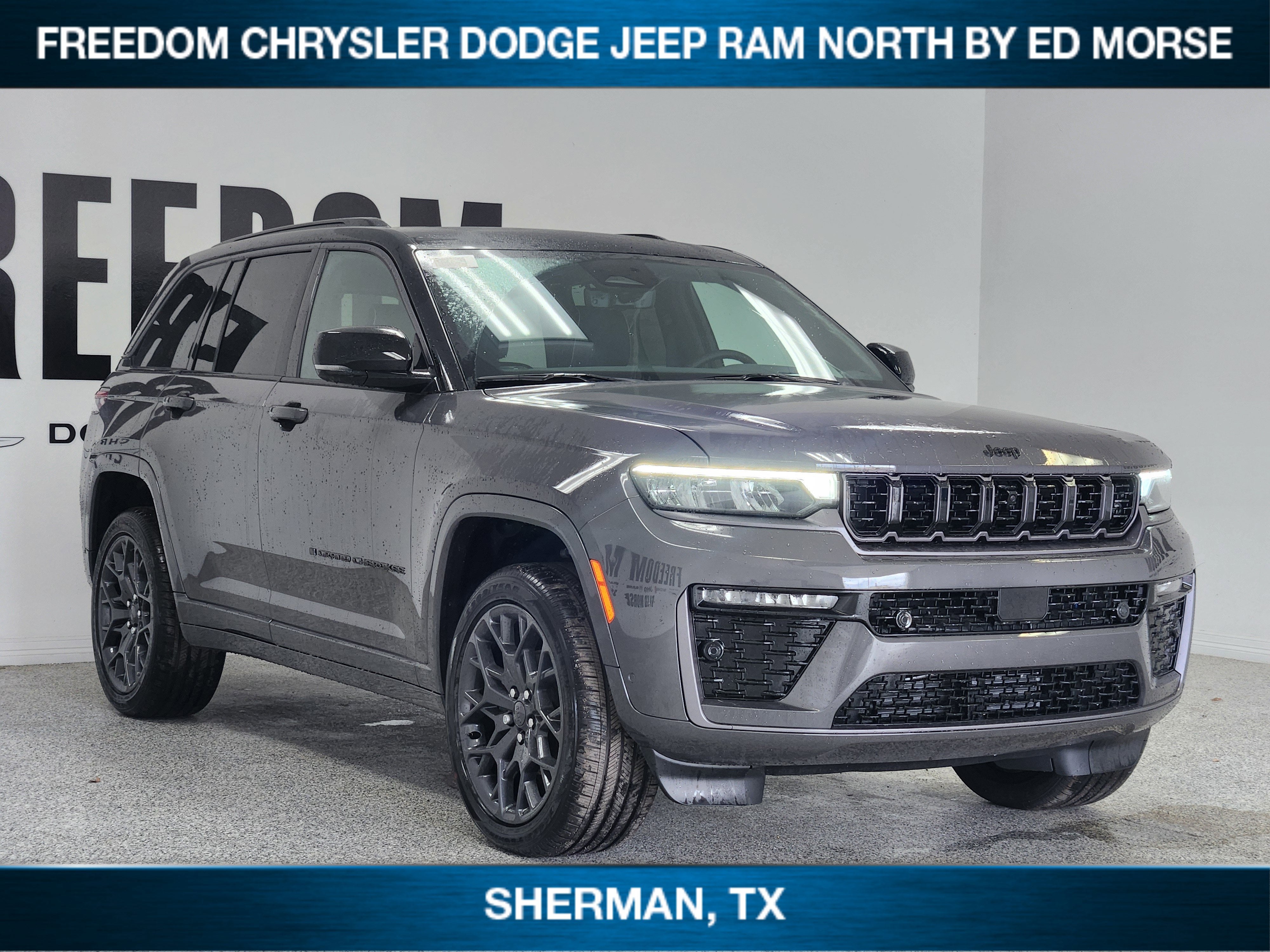 2026 Jeep Grand Cherokee GRAND CHEROKEE SUMMIT 4X4
