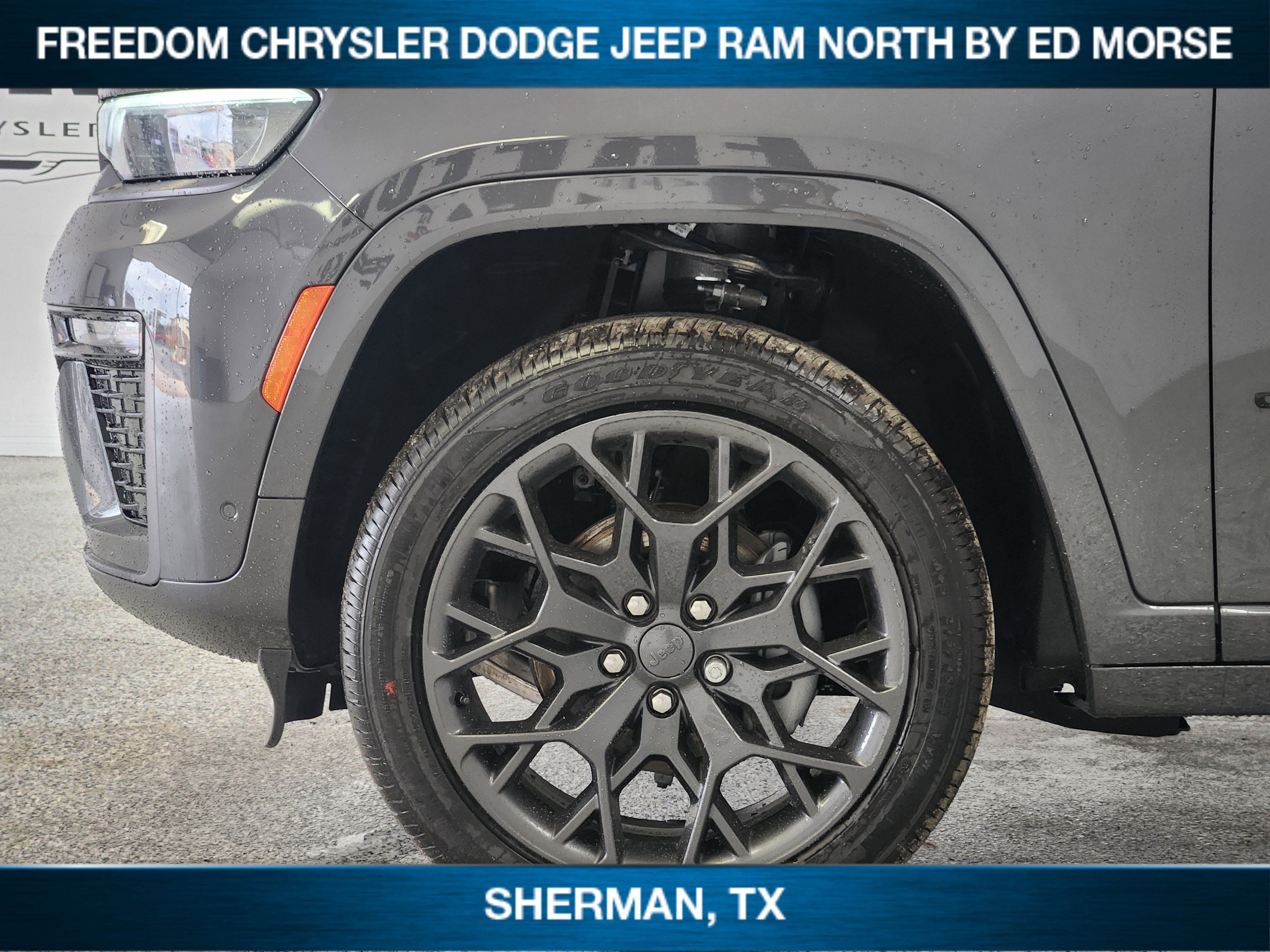 2026 Jeep Grand Cherokee GRAND CHEROKEE SUMMIT 4X4