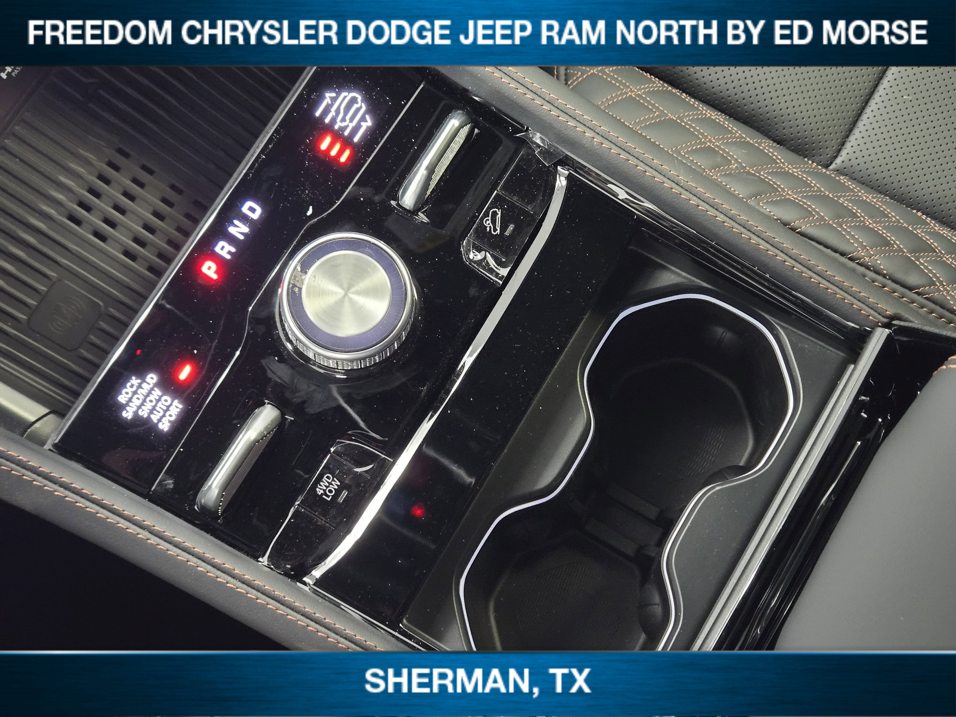 2026 Jeep Grand Cherokee GRAND CHEROKEE SUMMIT 4X4