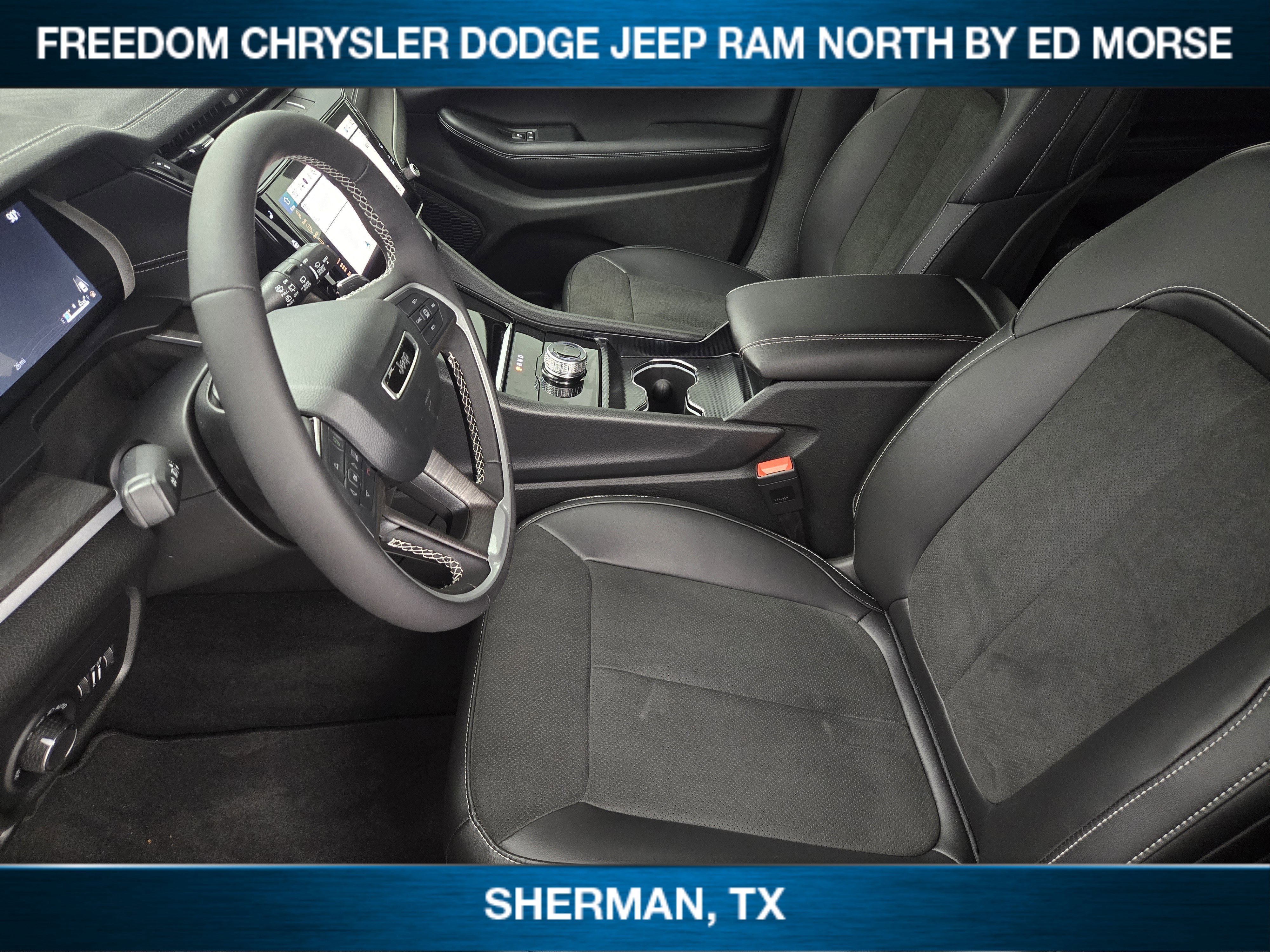 2026 Jeep Grand Cherokee GRAND CHEROKEE L LAREDO ALTITUDE 4X2