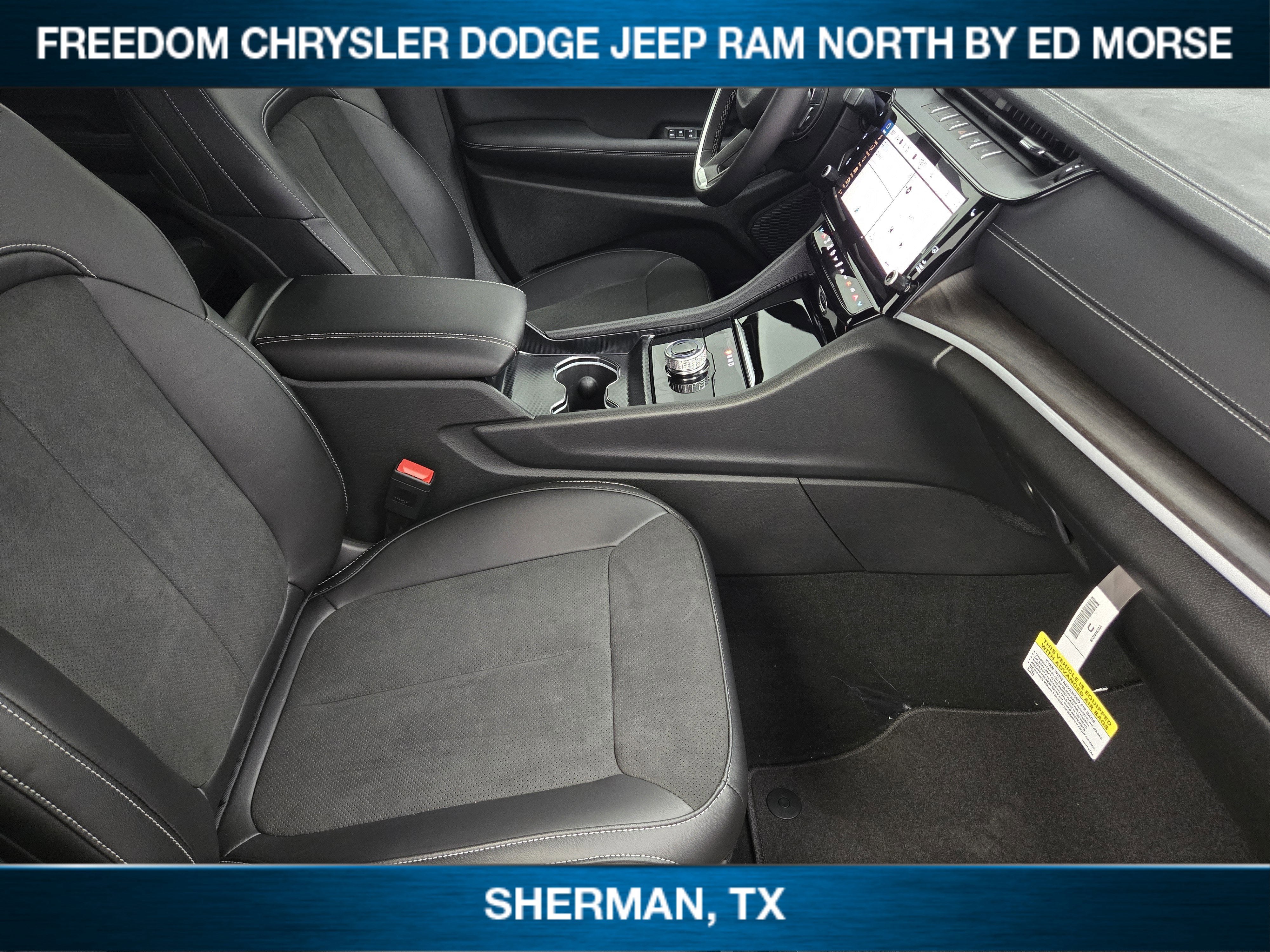 2026 Jeep Grand Cherokee GRAND CHEROKEE L LAREDO ALTITUDE 4X2