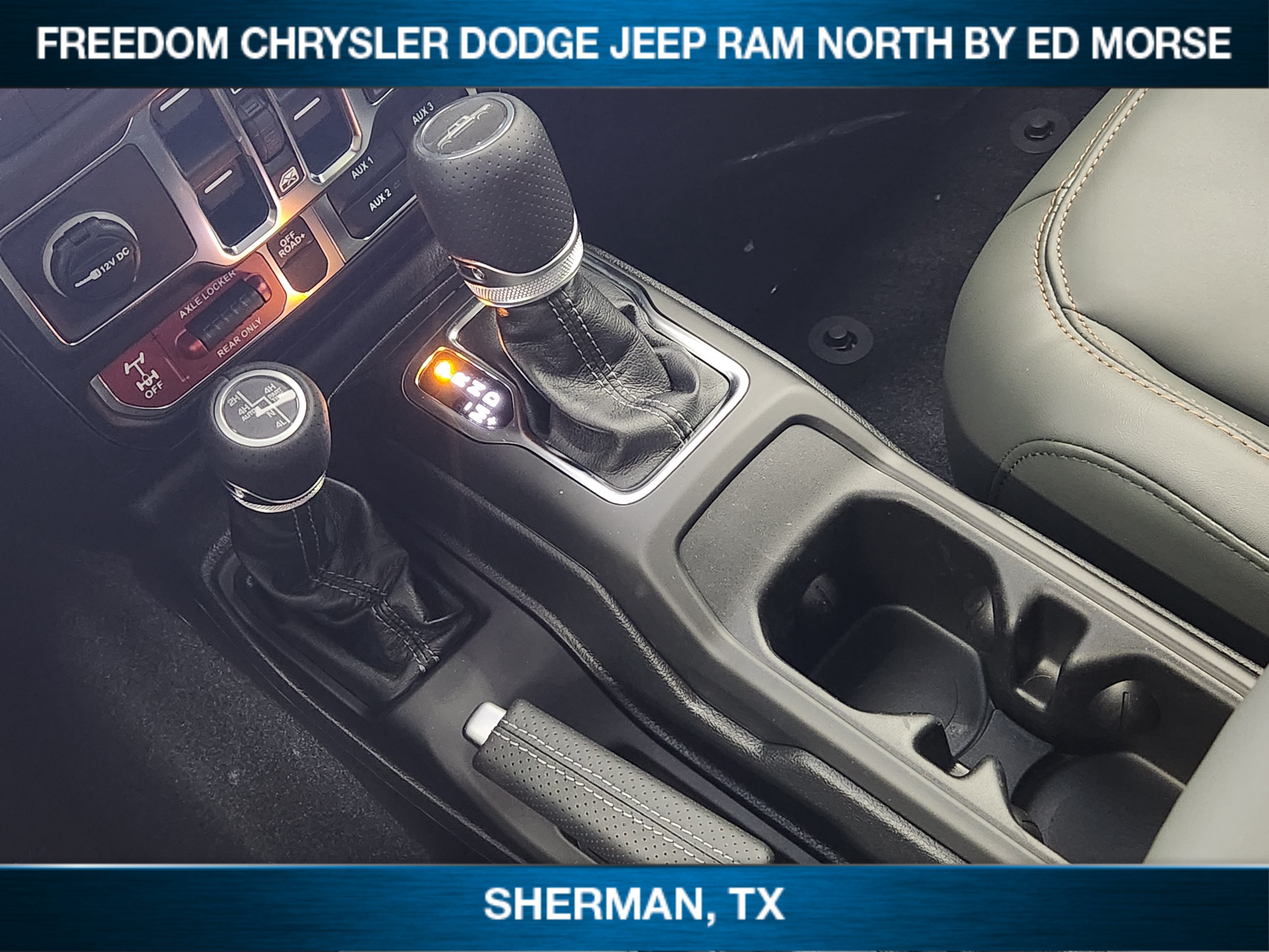 2026 Jeep Gladiator GLADIATOR MOJAVE X 4X4