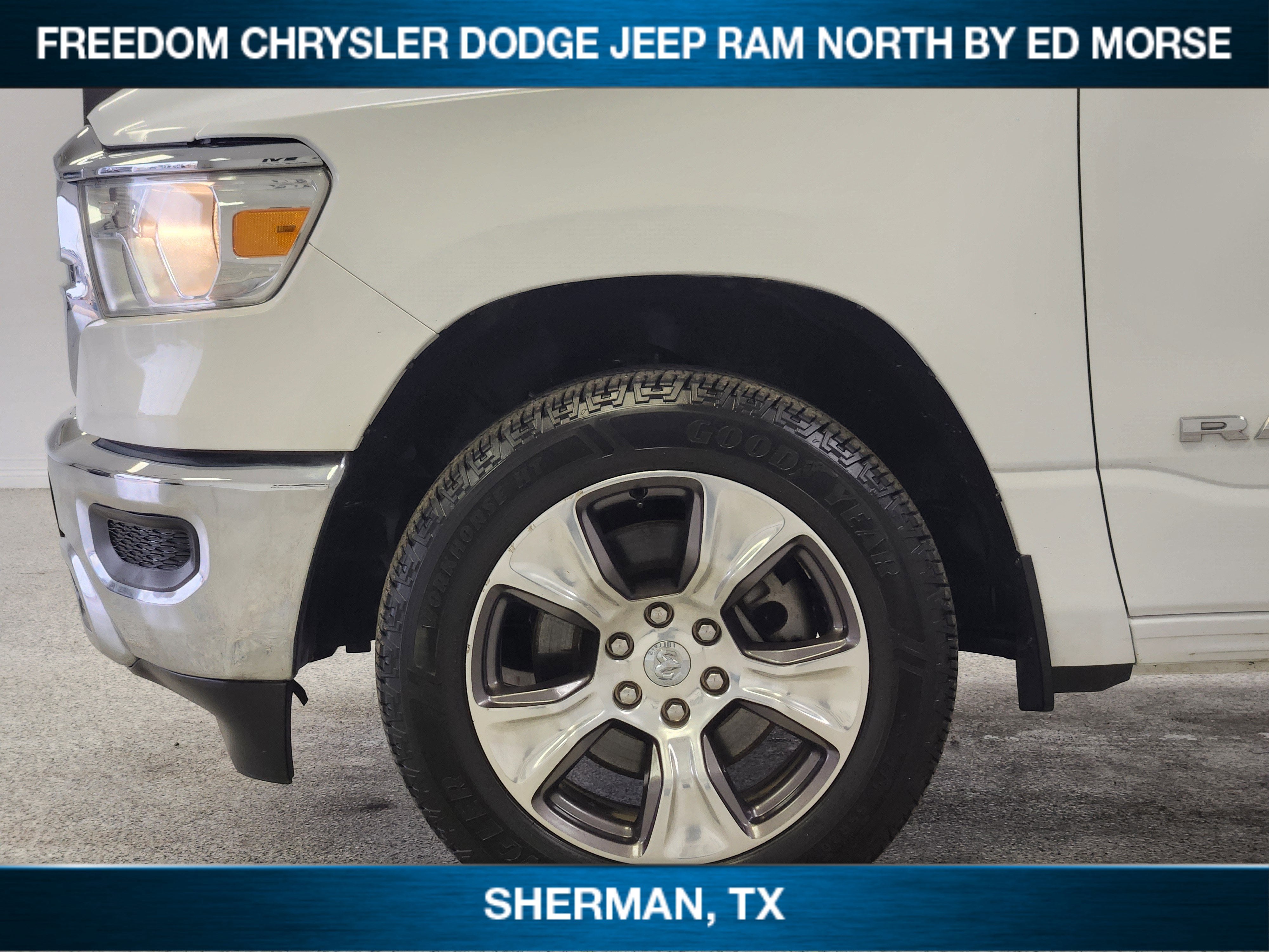 2024 RAM 1500 Laramie Crew Cab 4x2 5'7' Box