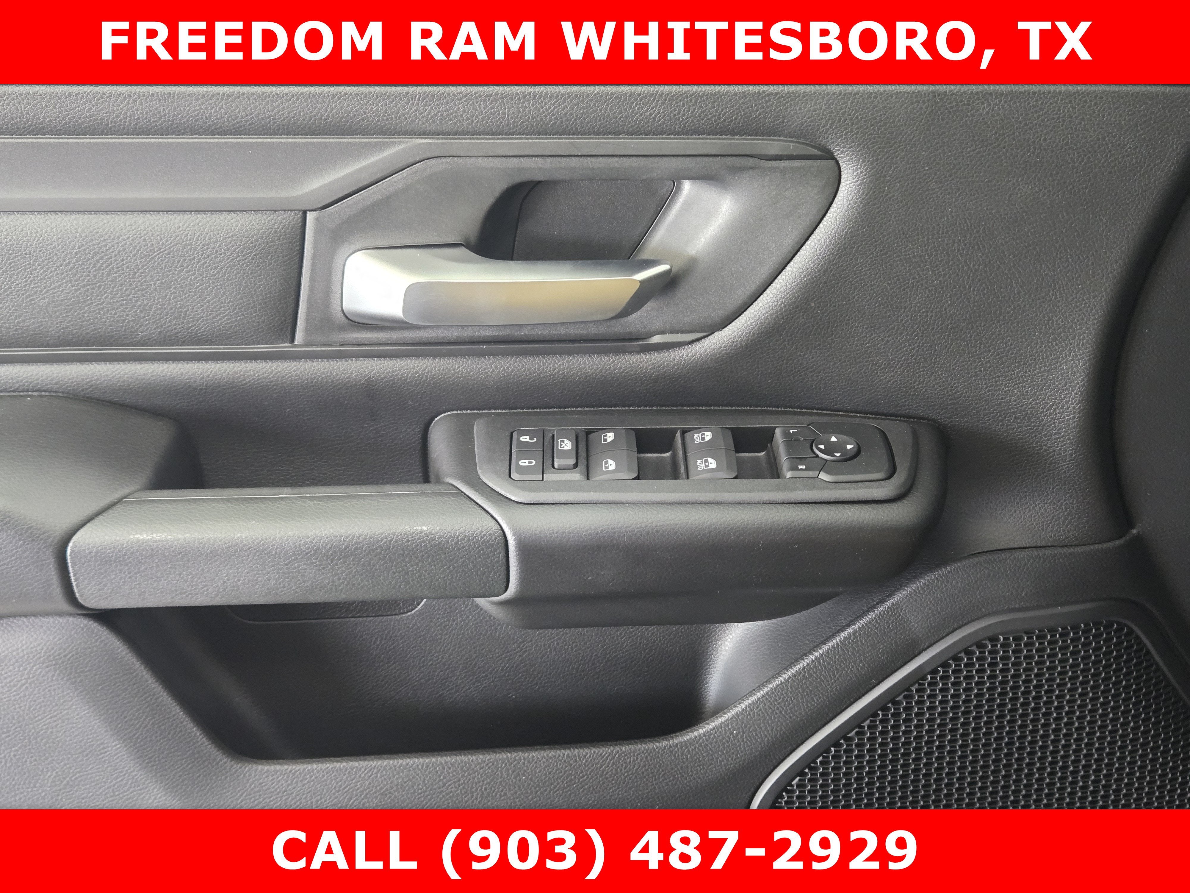 2026 RAM 1500 RAM 1500 EXPRESS CREW CAB 4X4 5'7' BOX
