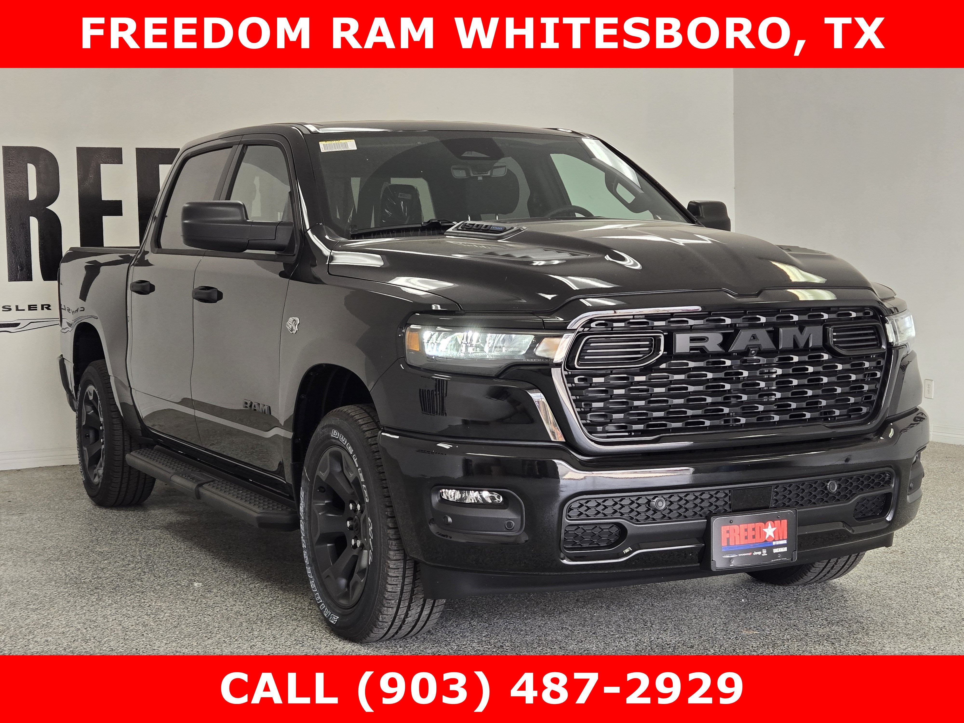 2026 RAM 1500 RAM 1500 EXPRESS CREW CAB 4X4 5'7' BOX