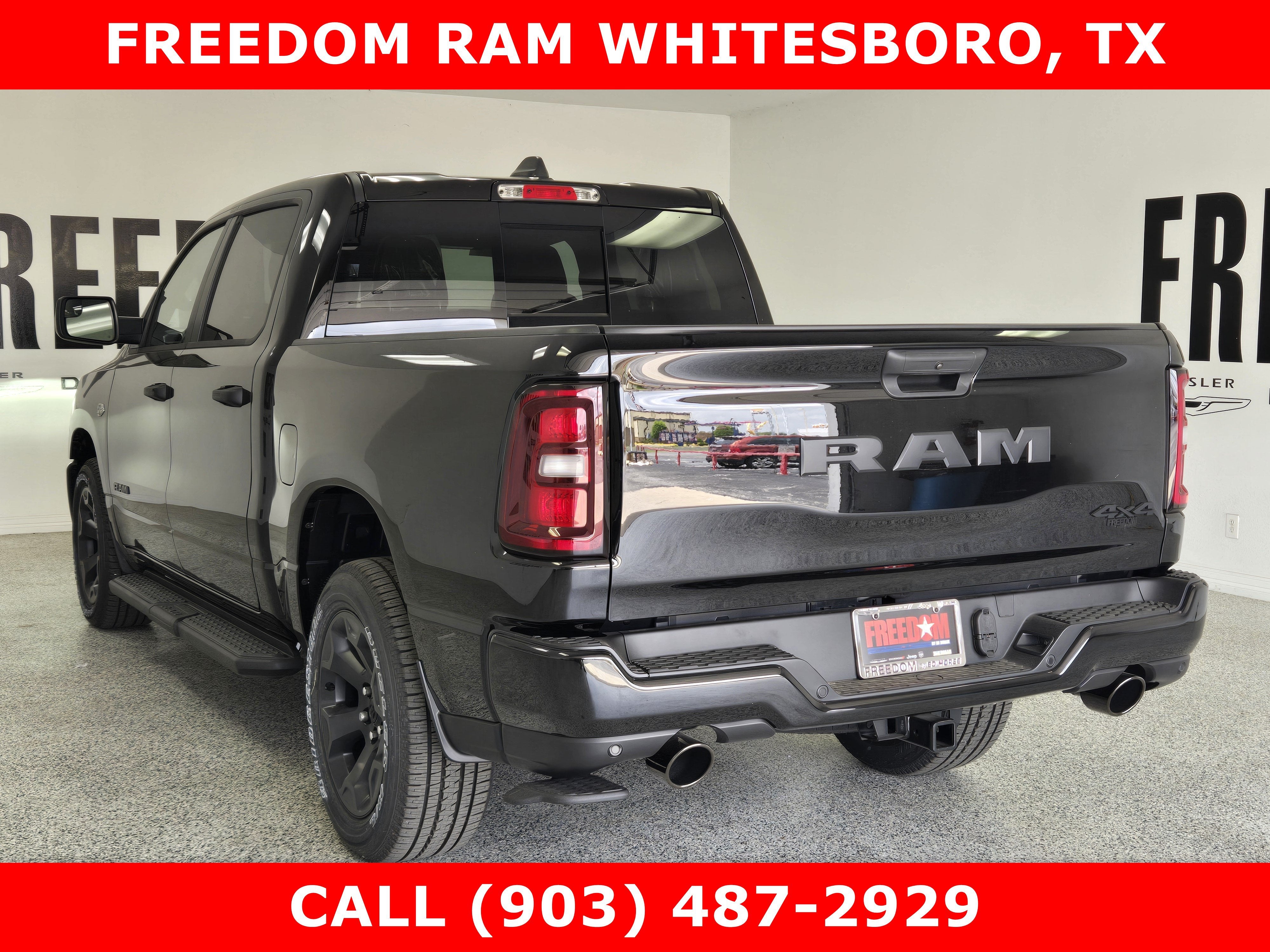2026 RAM 1500 RAM 1500 EXPRESS CREW CAB 4X4 5'7' BOX