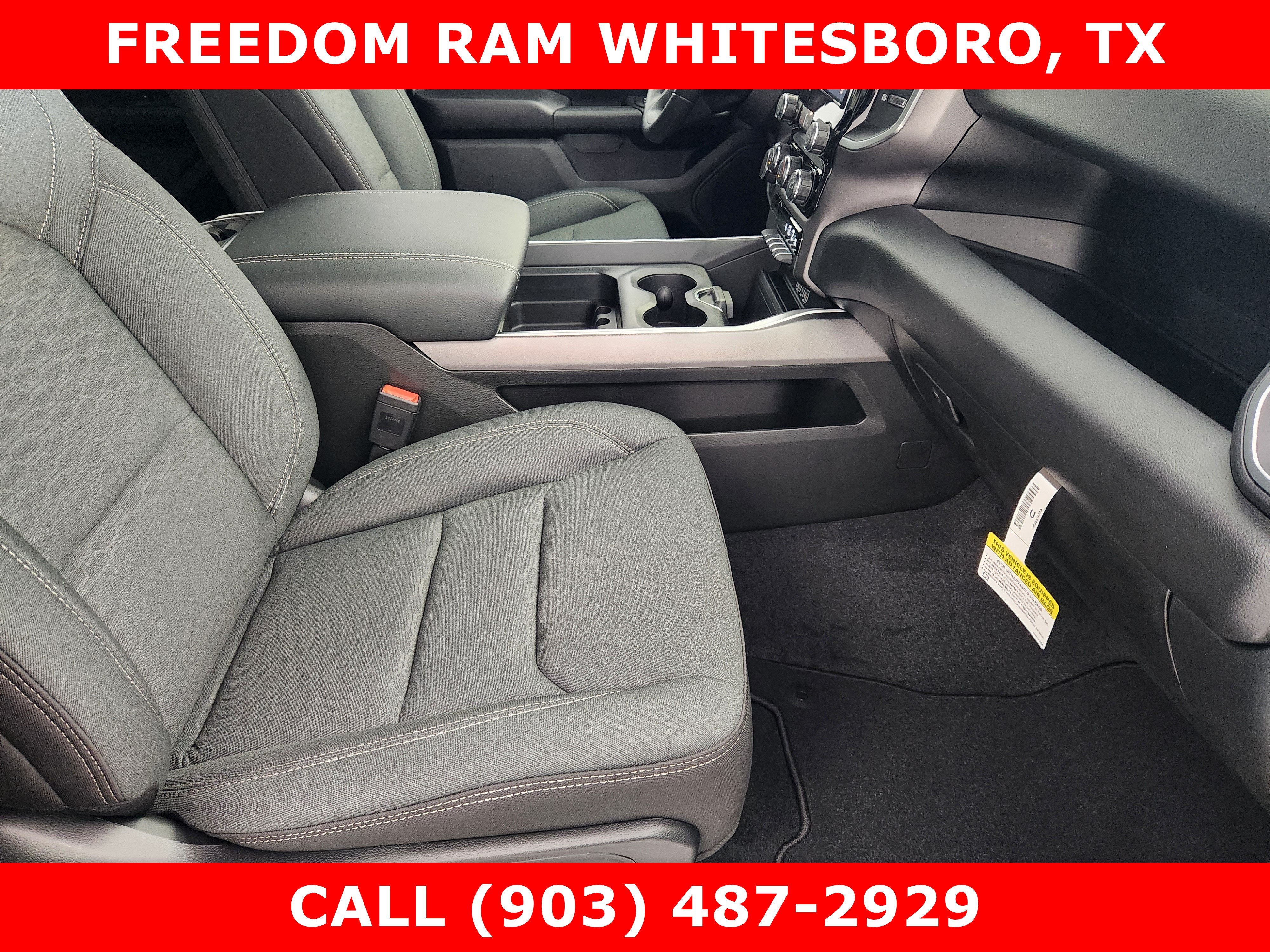 2026 RAM 1500 RAM 1500 EXPRESS CREW CAB 4X4 5'7' BOX
