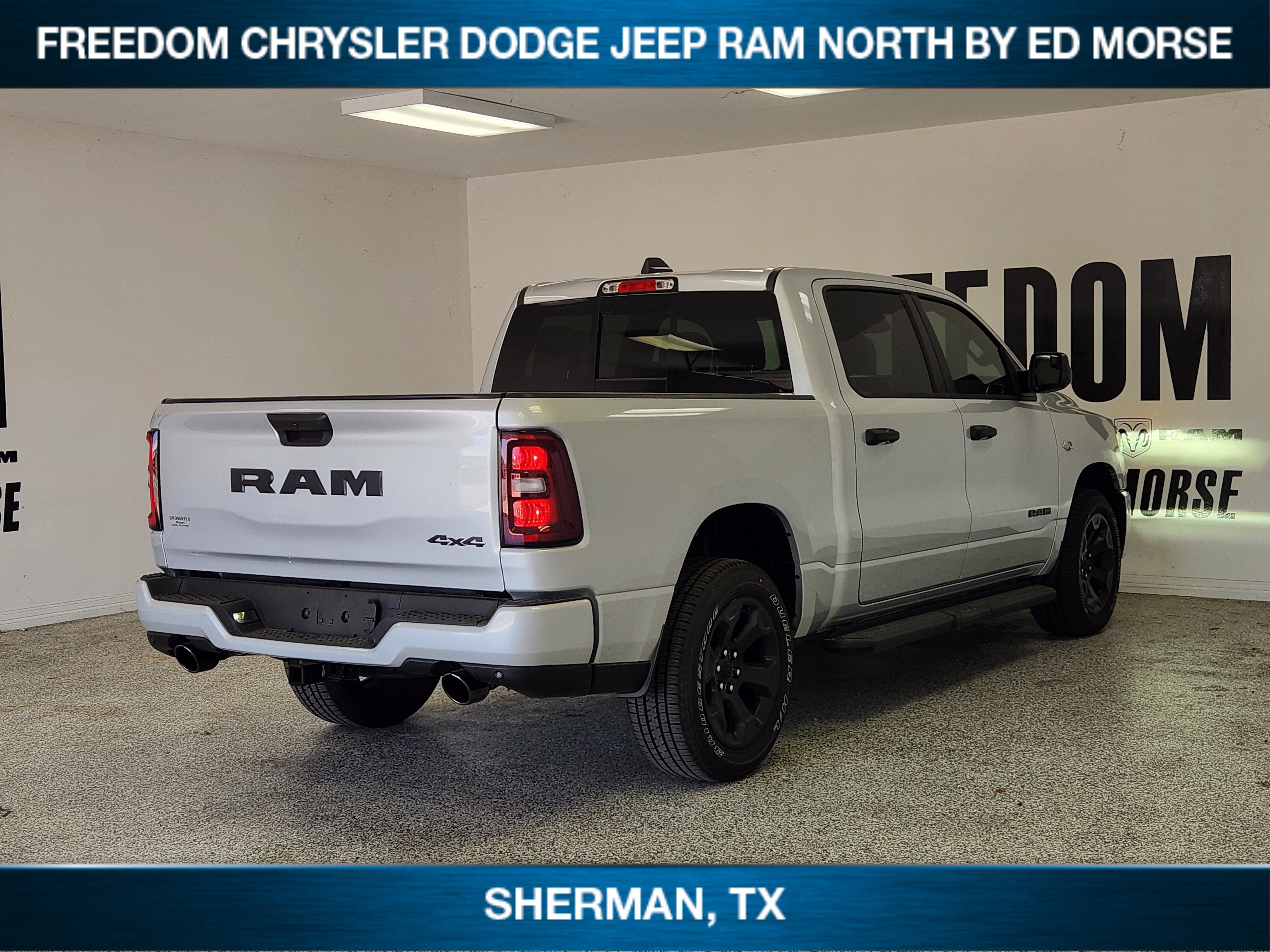 2026 RAM 1500 RAM 1500 EXPRESS CREW CAB 4X4 5'7' BOX