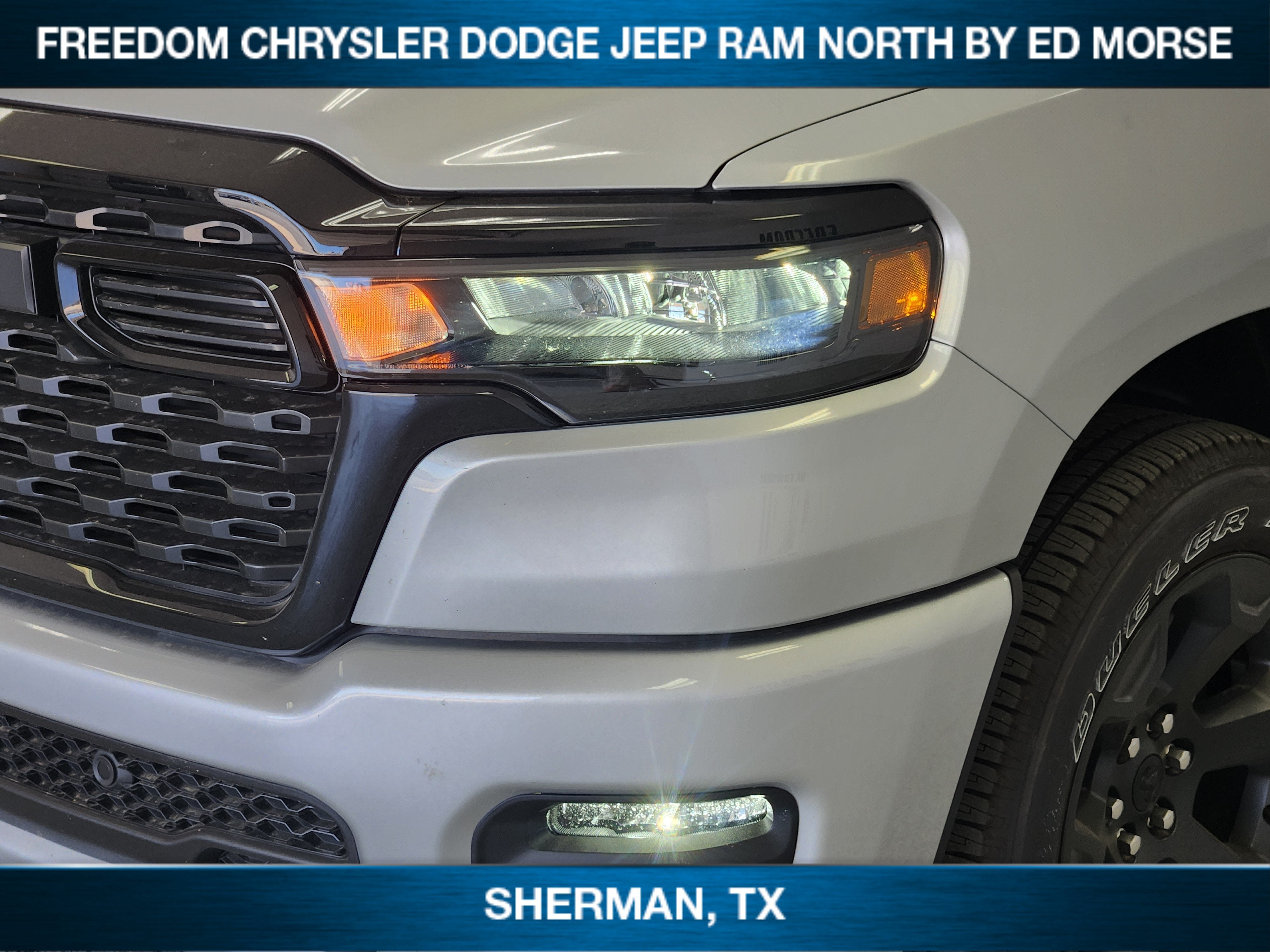 2026 RAM 1500 RAM 1500 EXPRESS CREW CAB 4X4 5'7' BOX