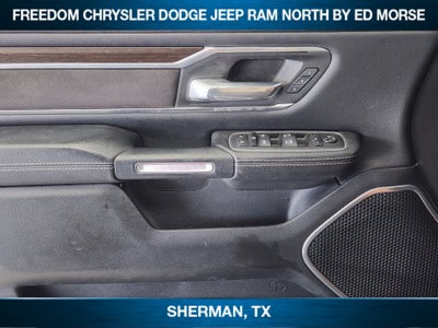 2022 RAM 1500 Laramie Crew Cab 4x4 5'7' Box