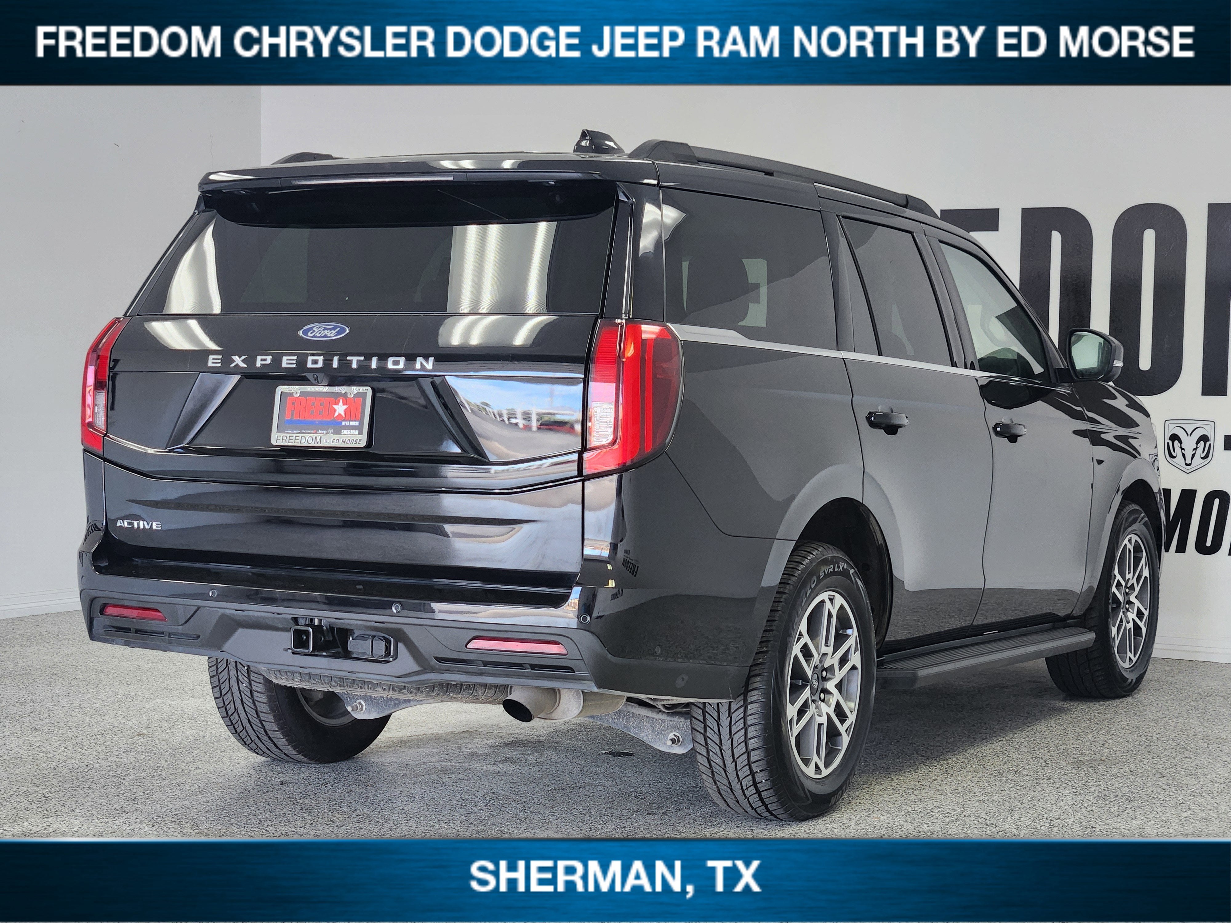 2025 Ford Expedition Active