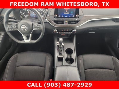 2025 Nissan Altima SV FWD