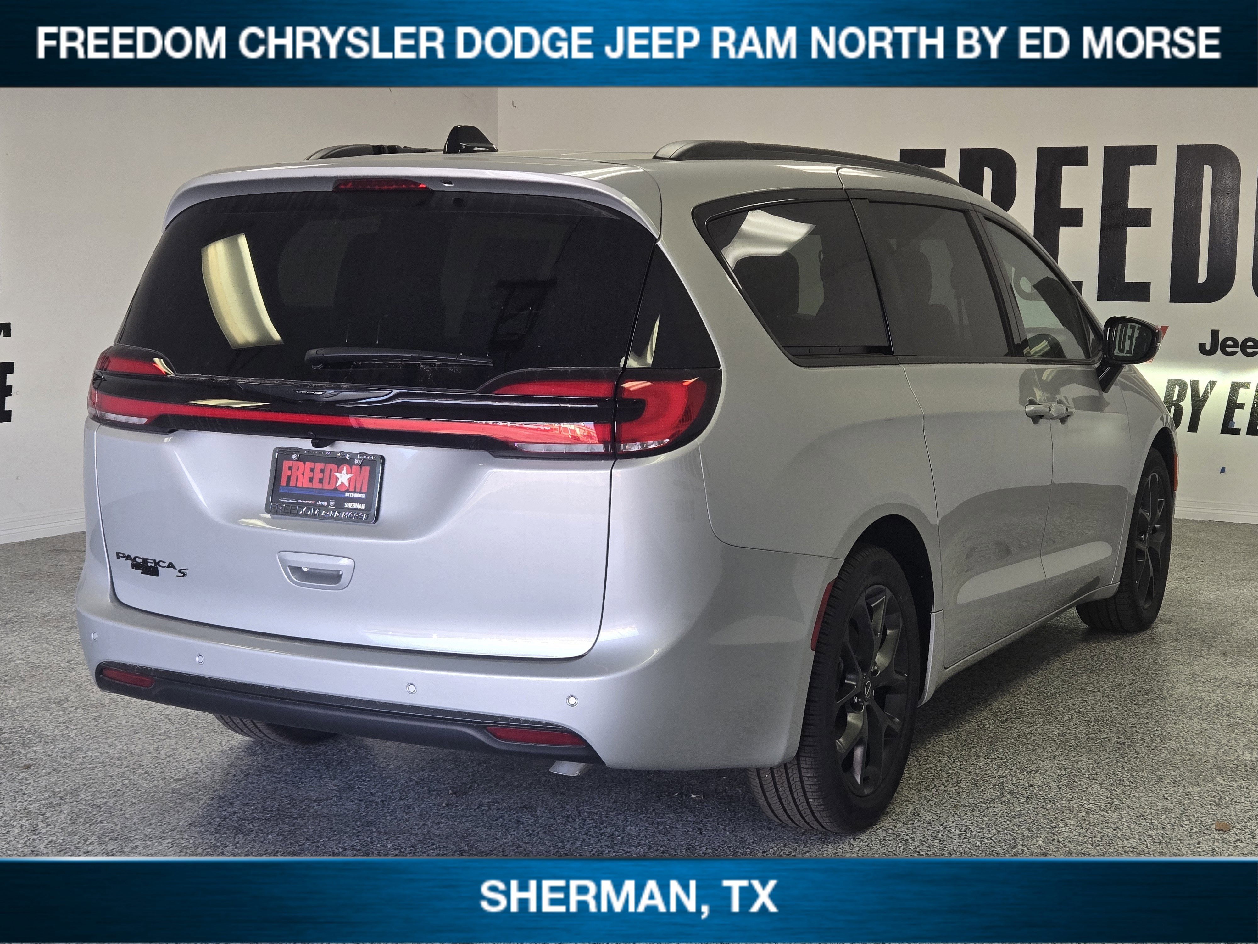 2026 Chrysler Pacifica PACIFICA SELECT