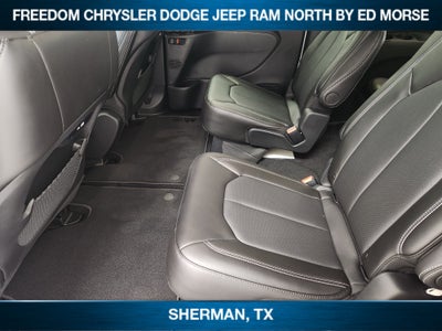 2027 Chrysler Pacifica PACIFICA SELECT