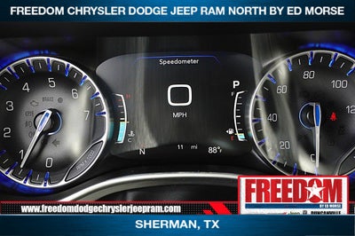 2027 Chrysler Pacifica PACIFICA SELECT